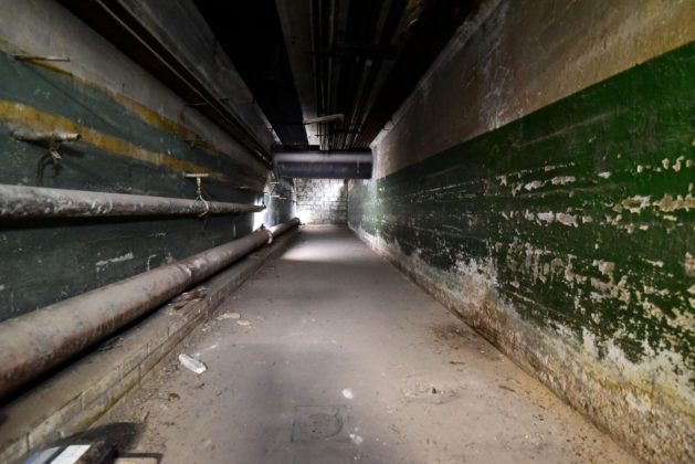 Walking Through Downtown LA's Hidden Tunnels And Forgotten Speakeasies ...